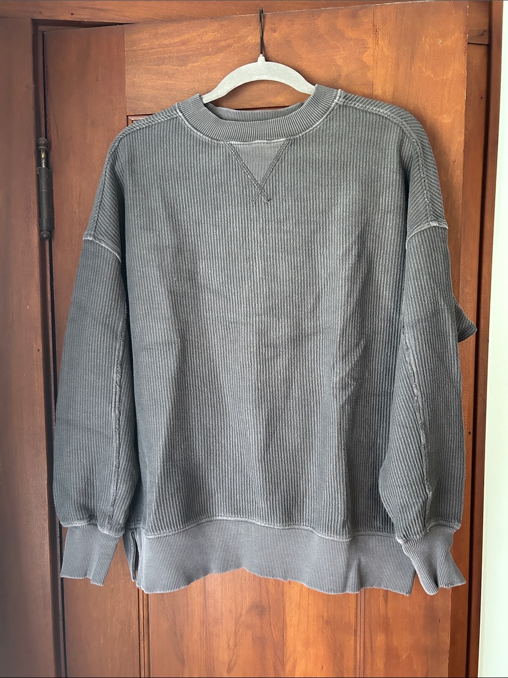 American Eagle Aerie Ribbed Crewneck- Gray